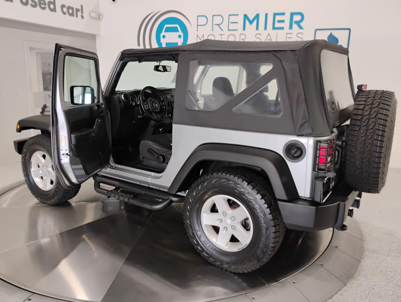 Jeep Wrangler Sport 4WD 2016