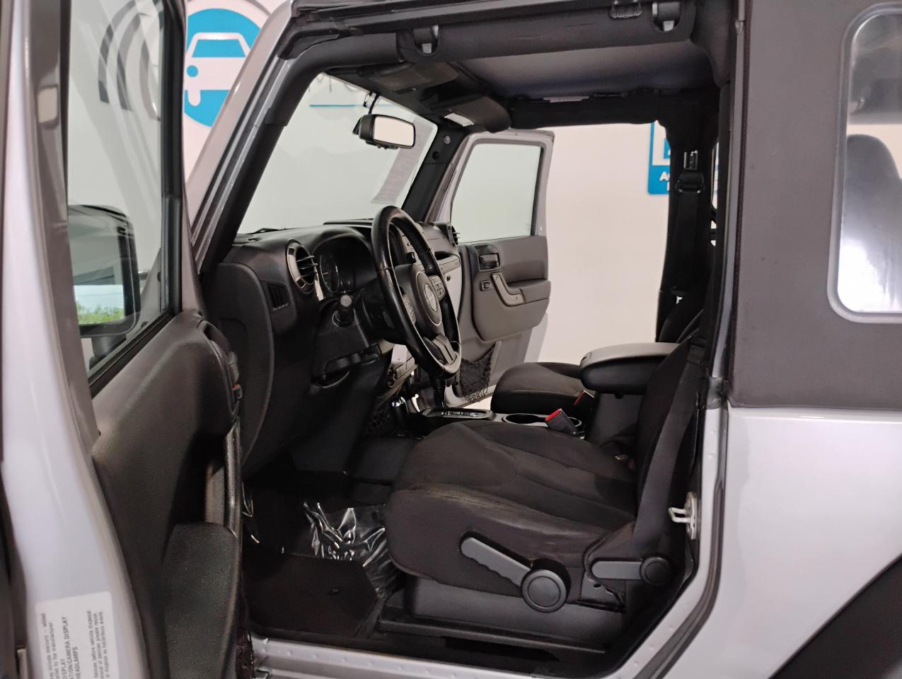 Jeep Wrangler Sport 4WD 2016