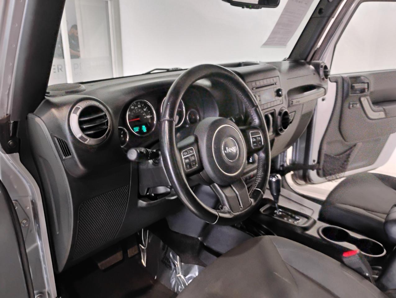 Jeep Wrangler Sport 4WD 2016