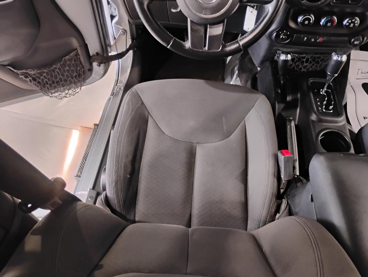 Jeep Wrangler Sport 4WD 2016