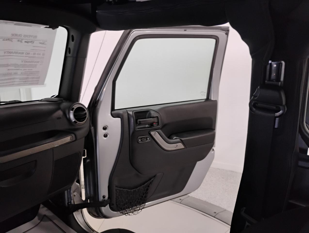 Jeep Wrangler Sport 4WD 2016