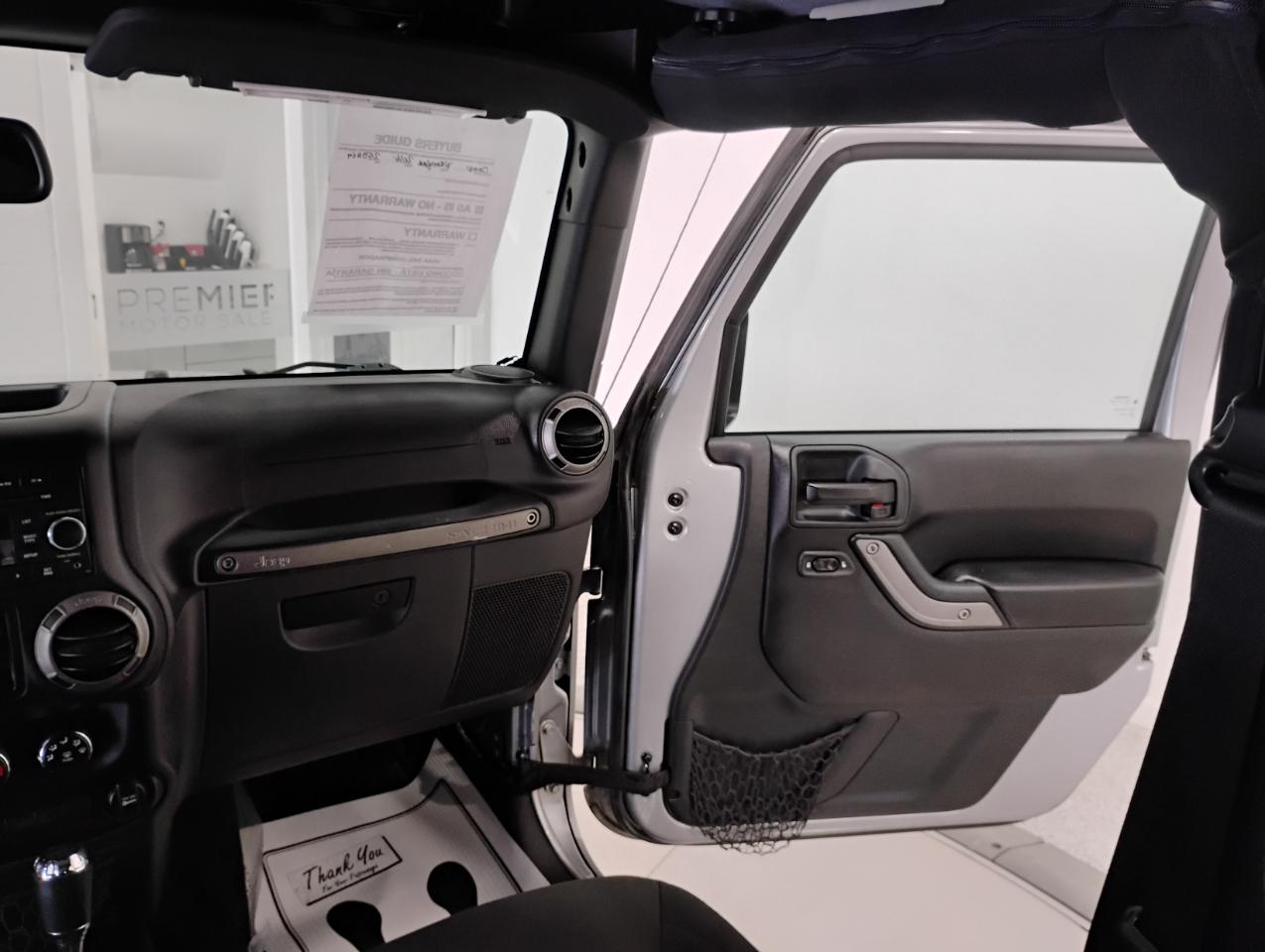 Jeep Wrangler Sport 4WD 2016