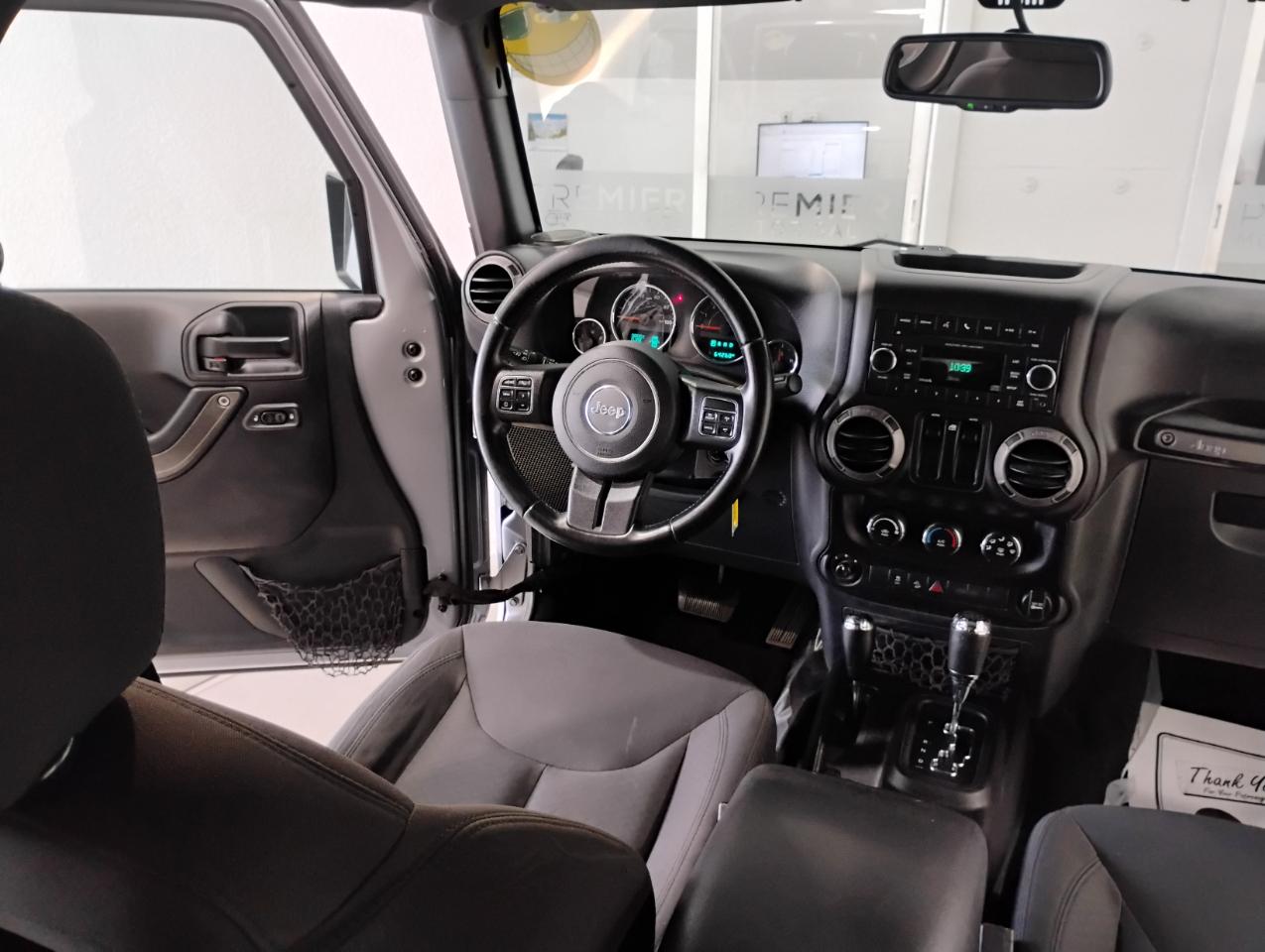 Jeep Wrangler Sport 4WD 2016