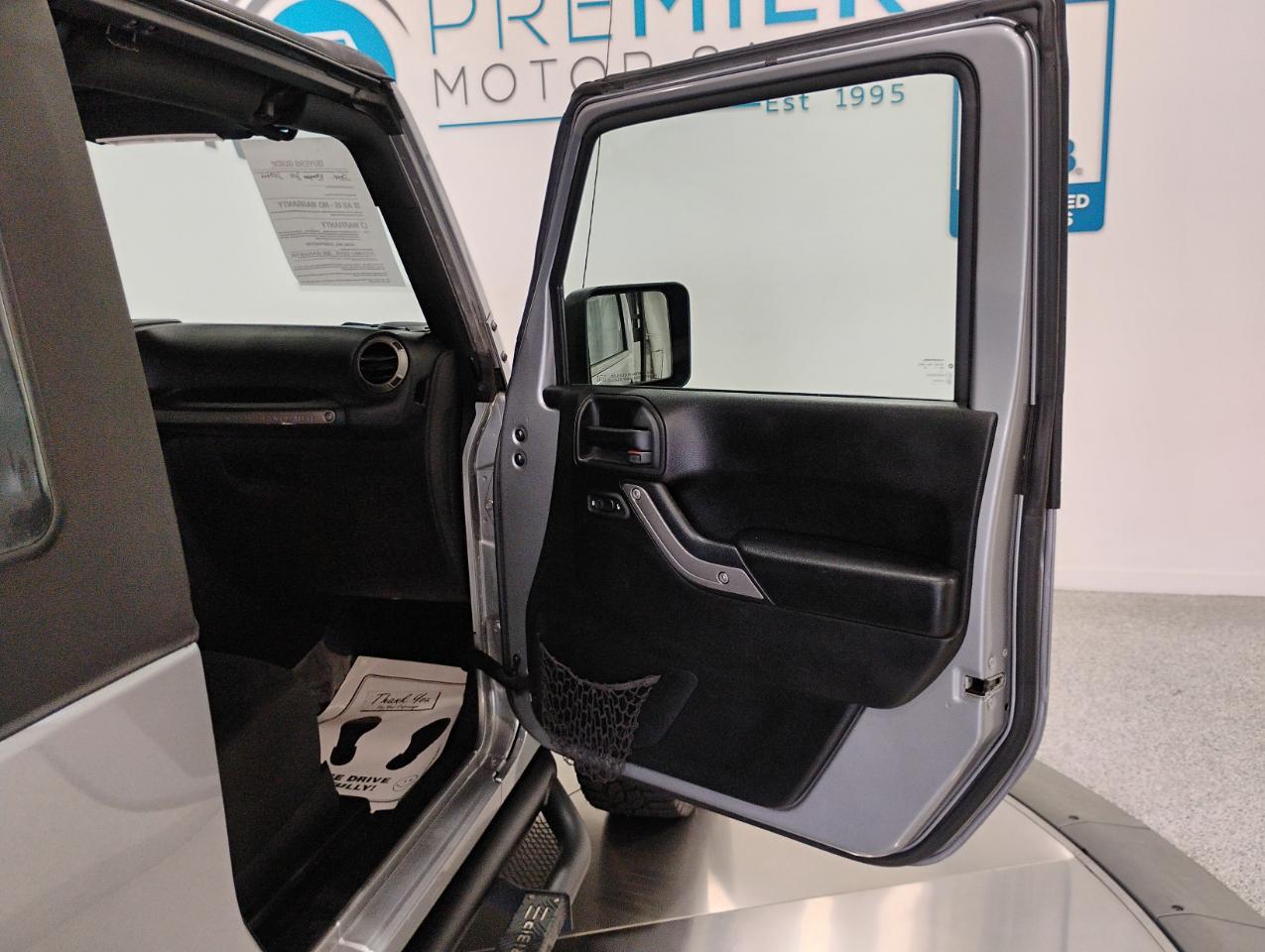 Jeep Wrangler Sport 4WD 2016