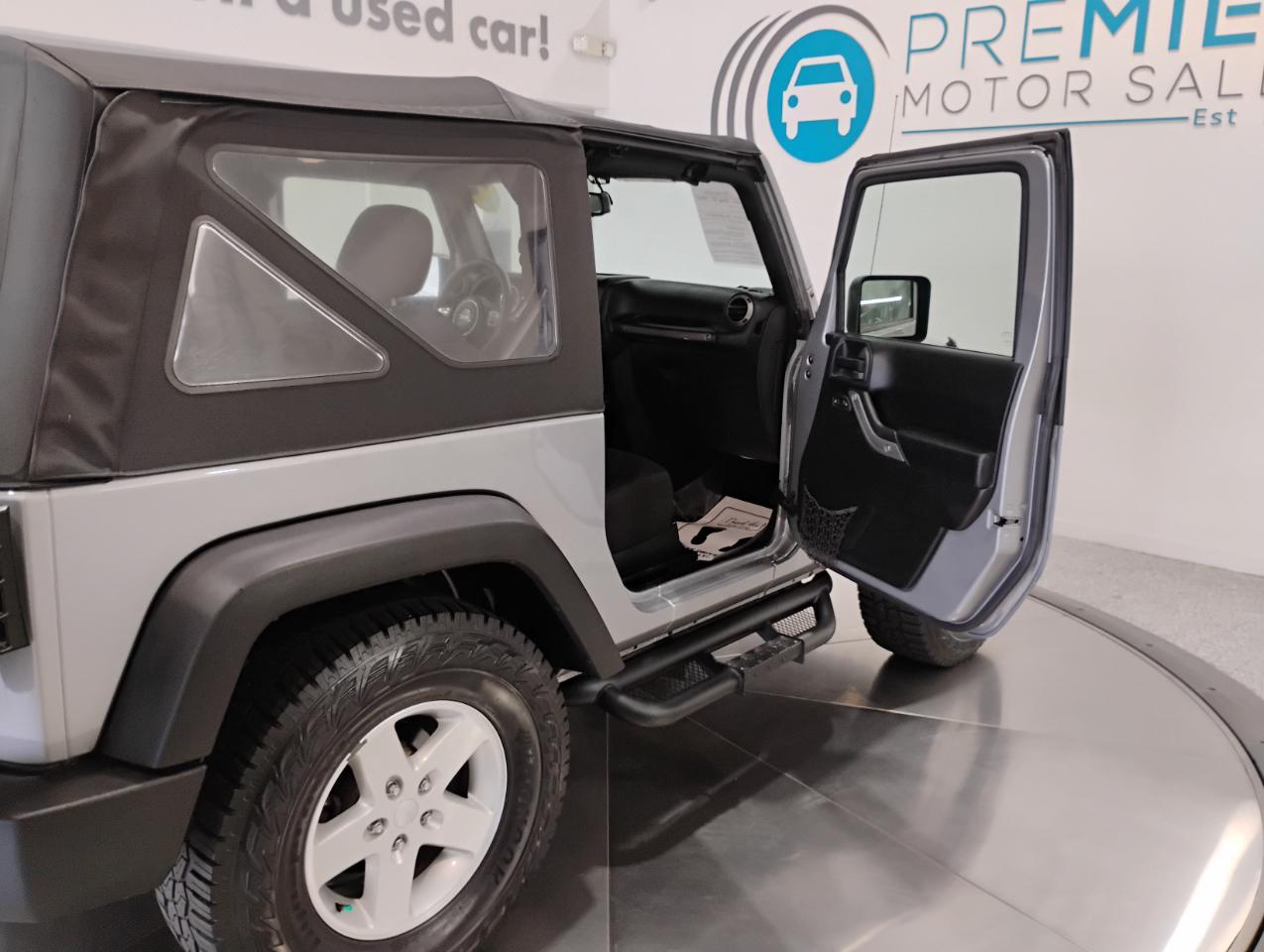 Jeep Wrangler Sport 4WD 2016