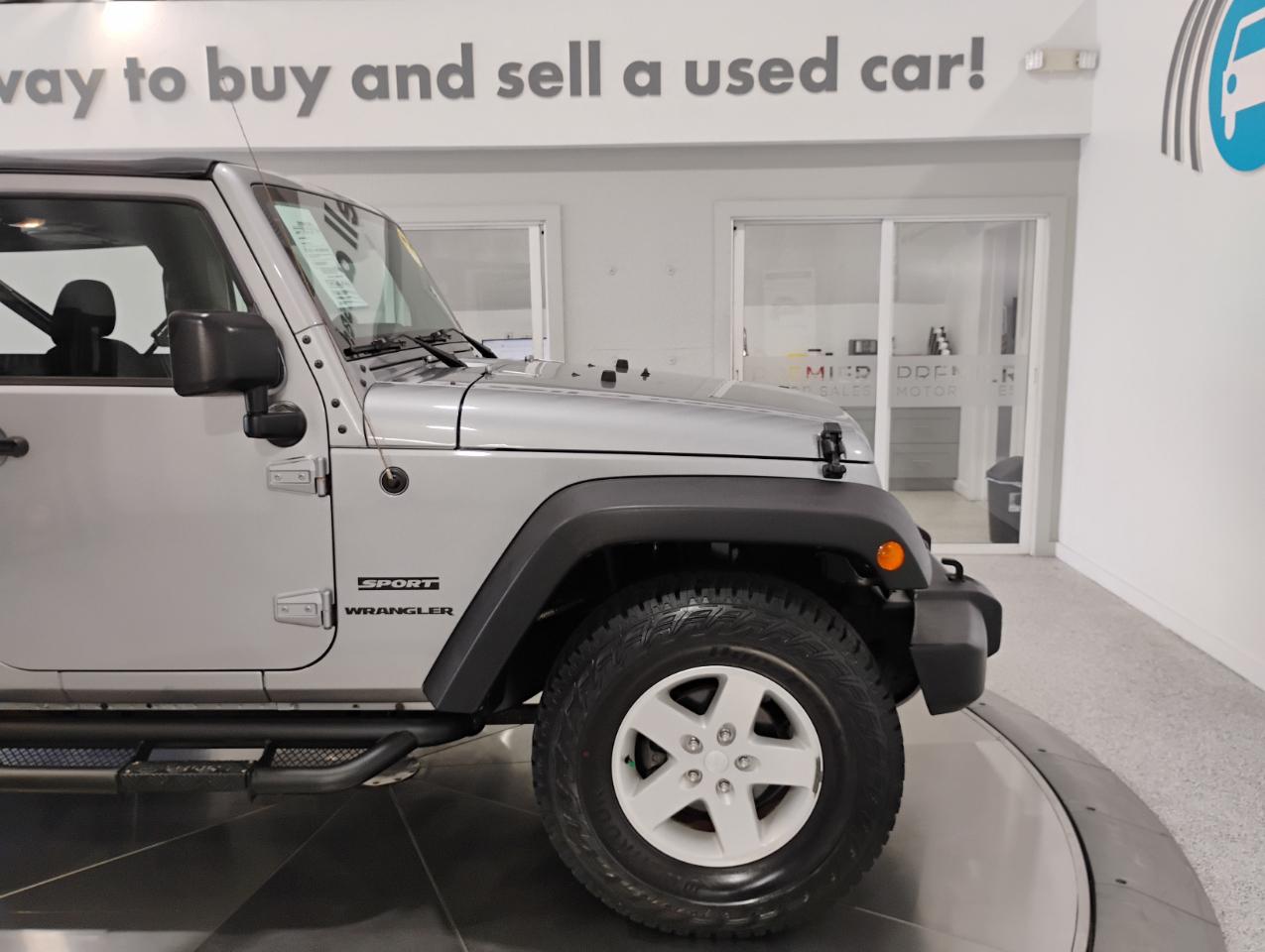 Jeep Wrangler Sport 4WD 2016