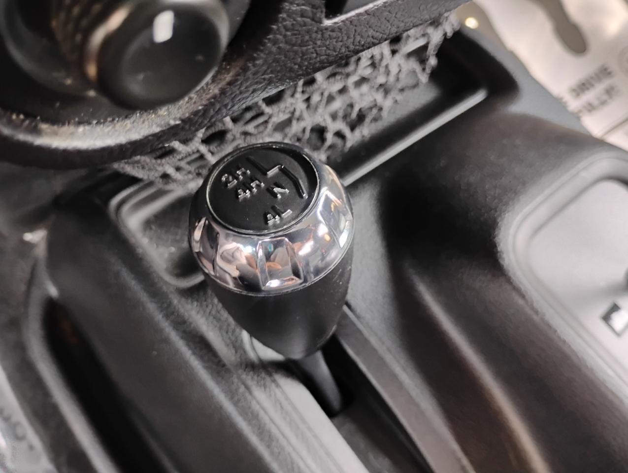 Jeep Wrangler Sport 4WD 2016