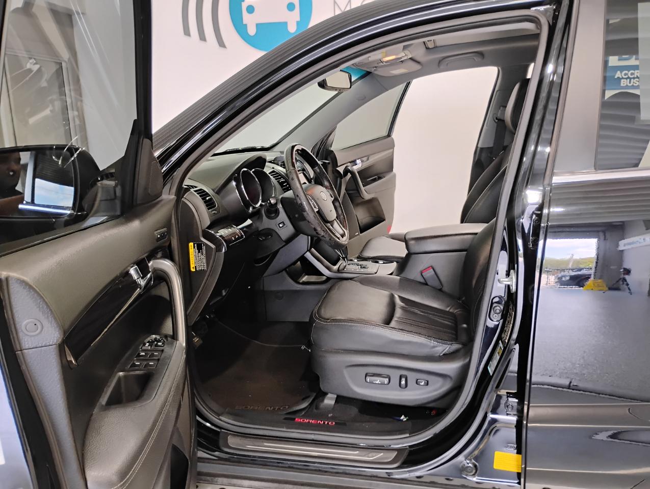 Kia Sorento SX 2WD 2012