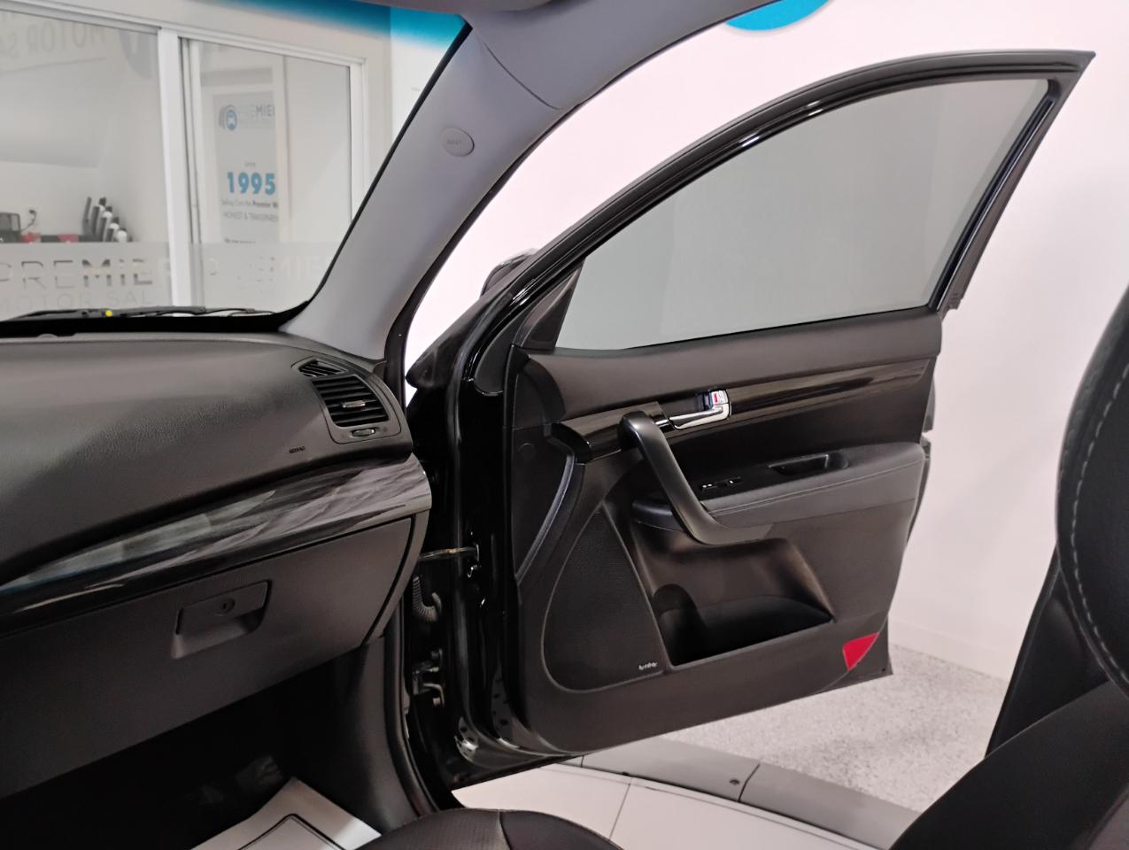 Kia Sorento SX 2WD 2012