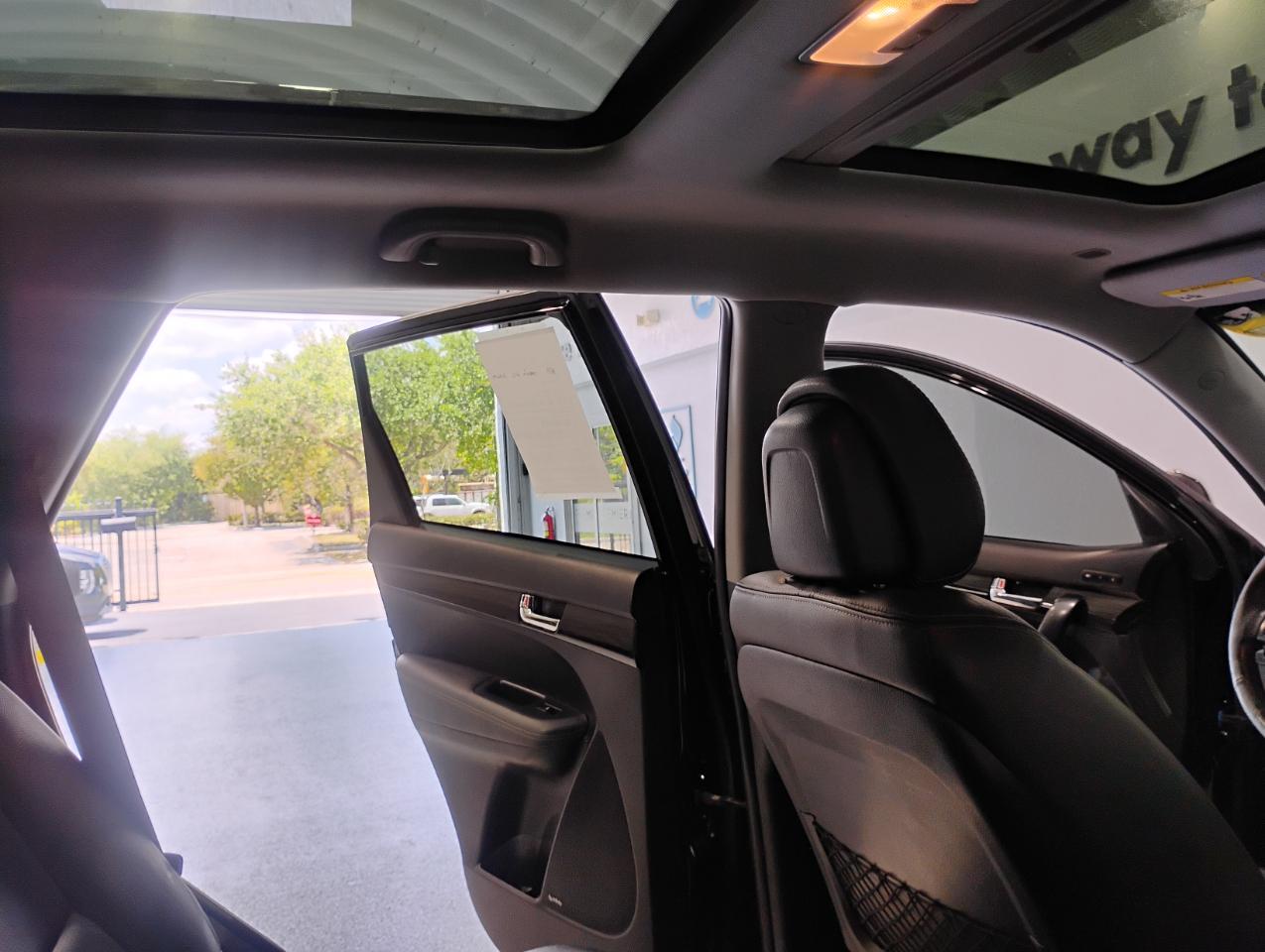 Kia Sorento SX 2WD 2012