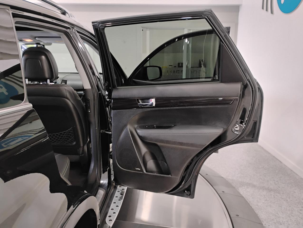 Kia Sorento SX 2WD 2012