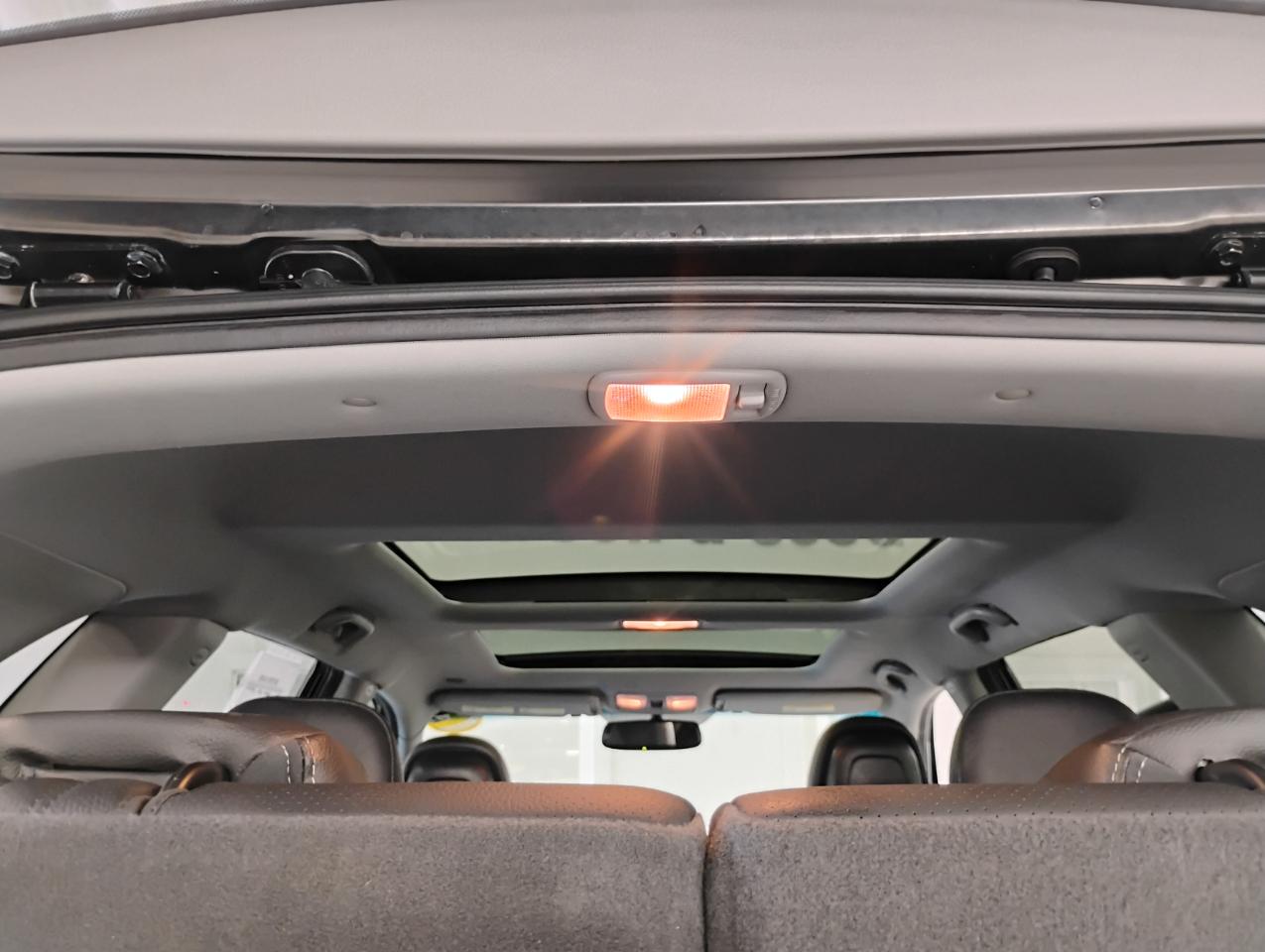 Kia Sorento SX 2WD 2012