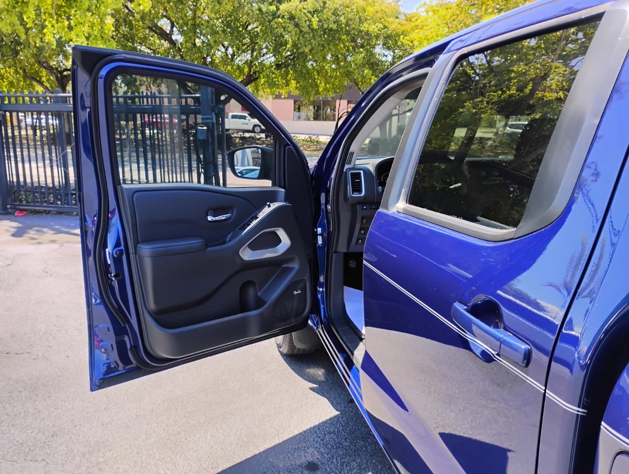 Nissan Frontier S Crew Cab 2WD 2023