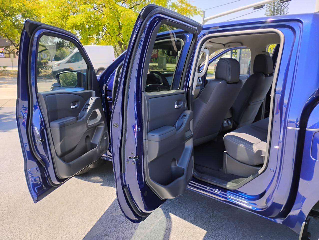 Nissan Frontier S Crew Cab 2WD 2023