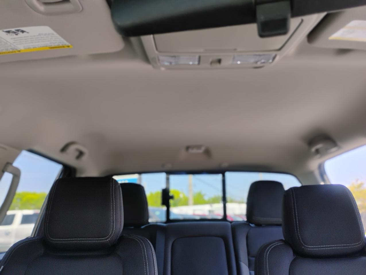 Nissan Frontier S Crew Cab 2WD 2023