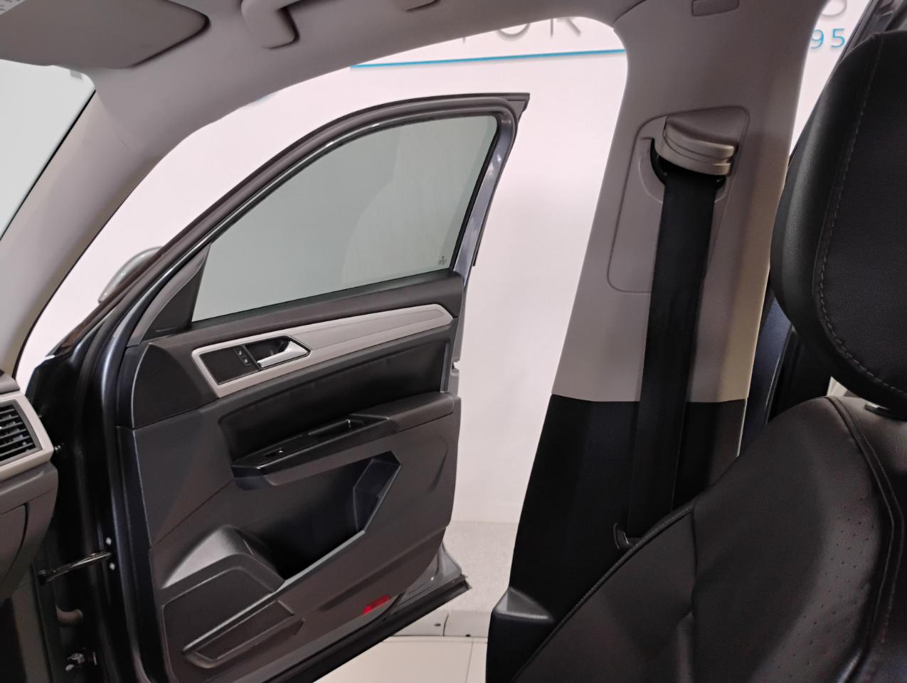 Volkswagen Atlas SE 2018