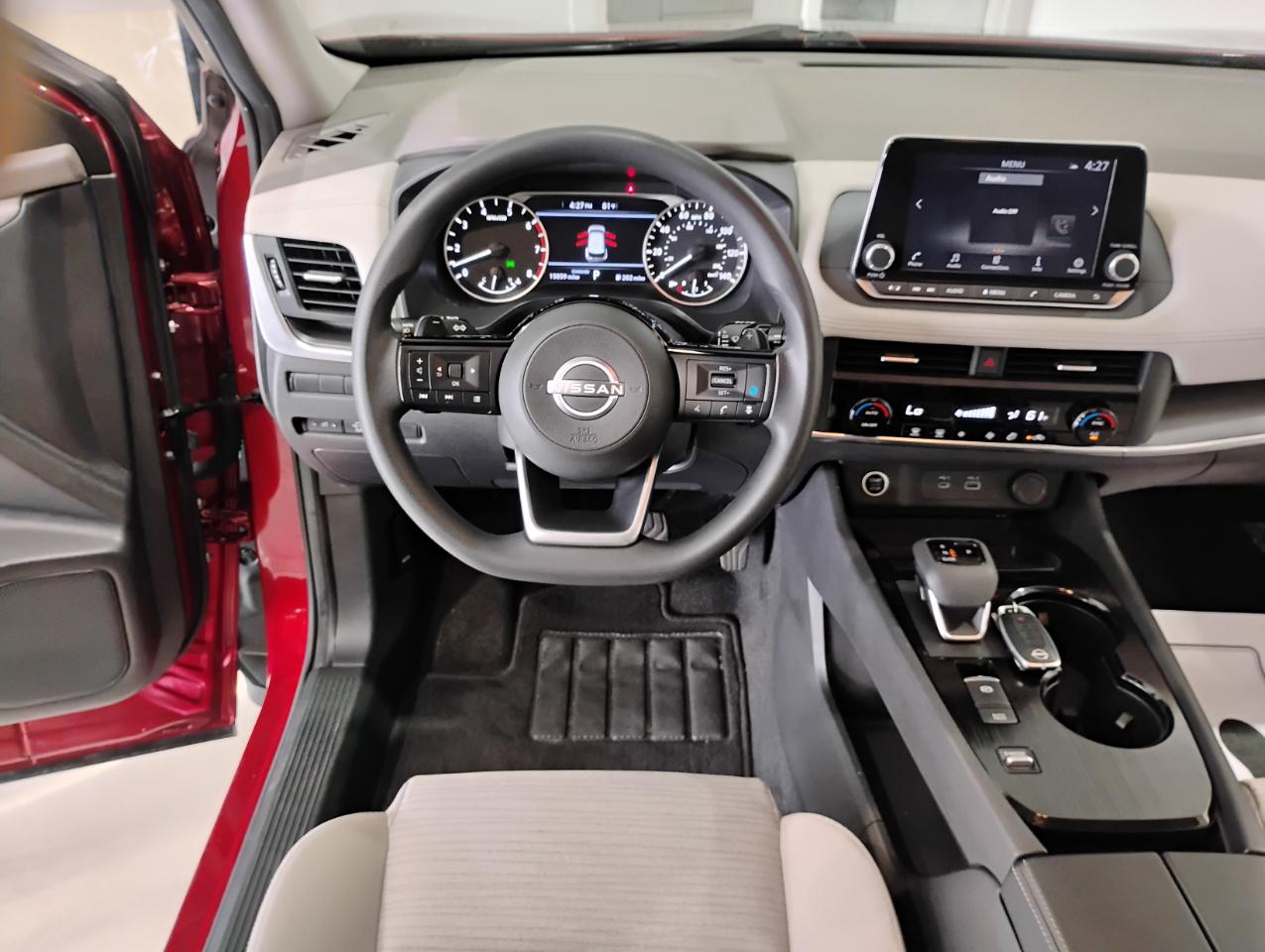 Nissan Rogue SV 2023