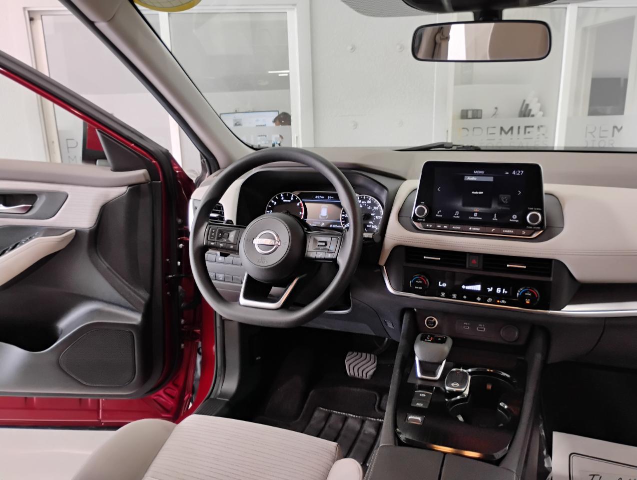 Nissan Rogue SV 2023