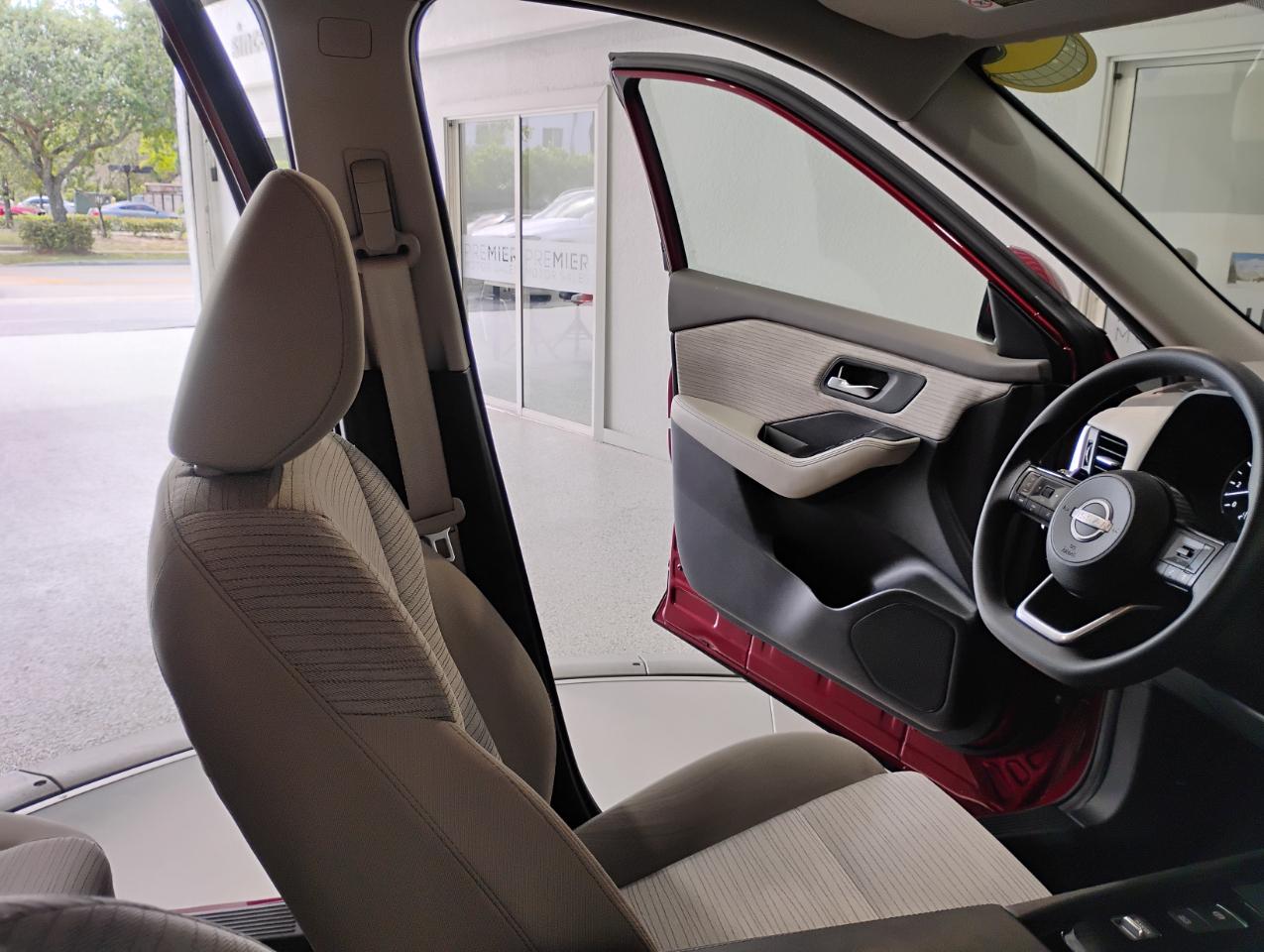 Nissan Rogue SV 2023