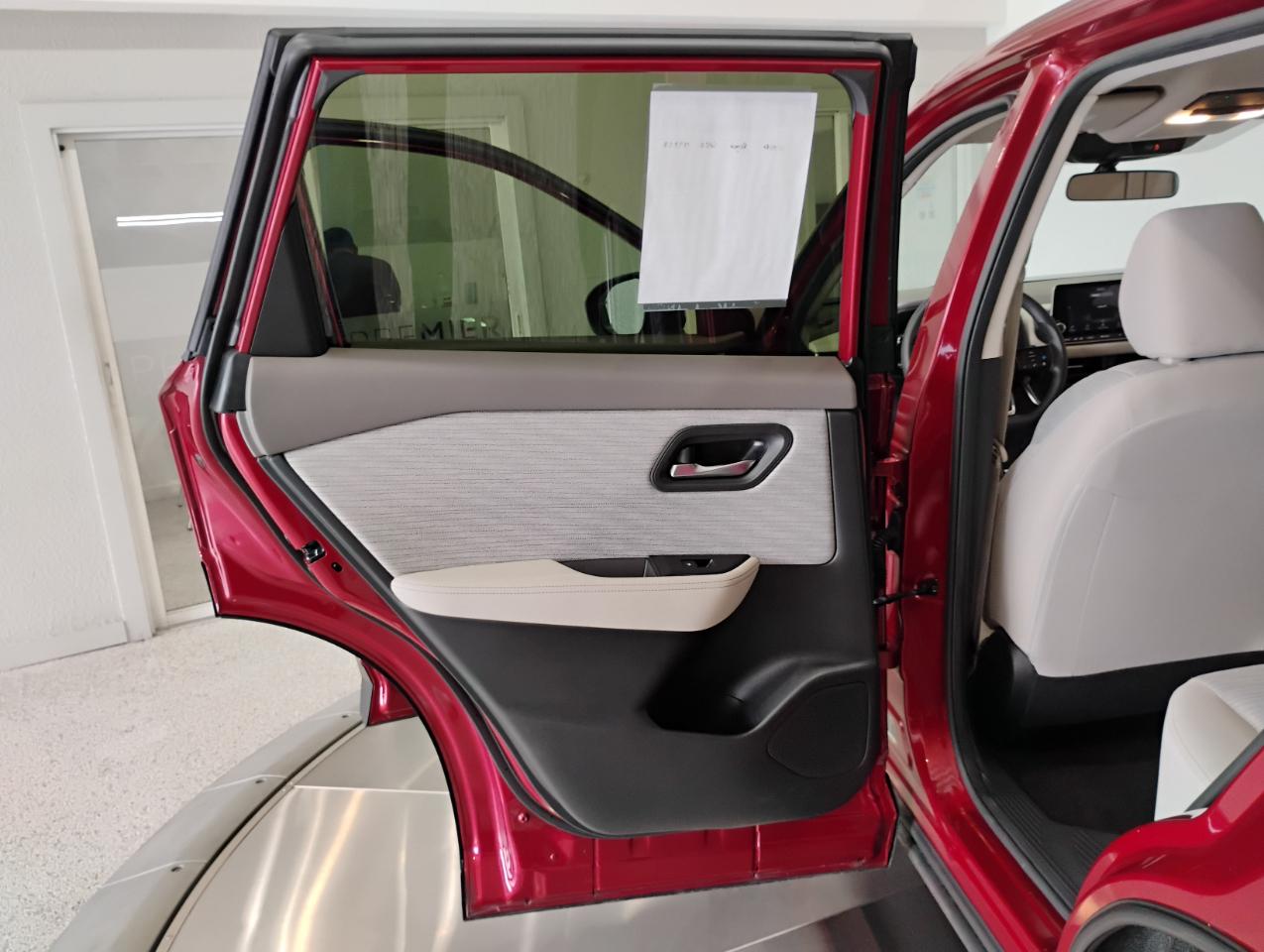 Nissan Rogue SV 2023