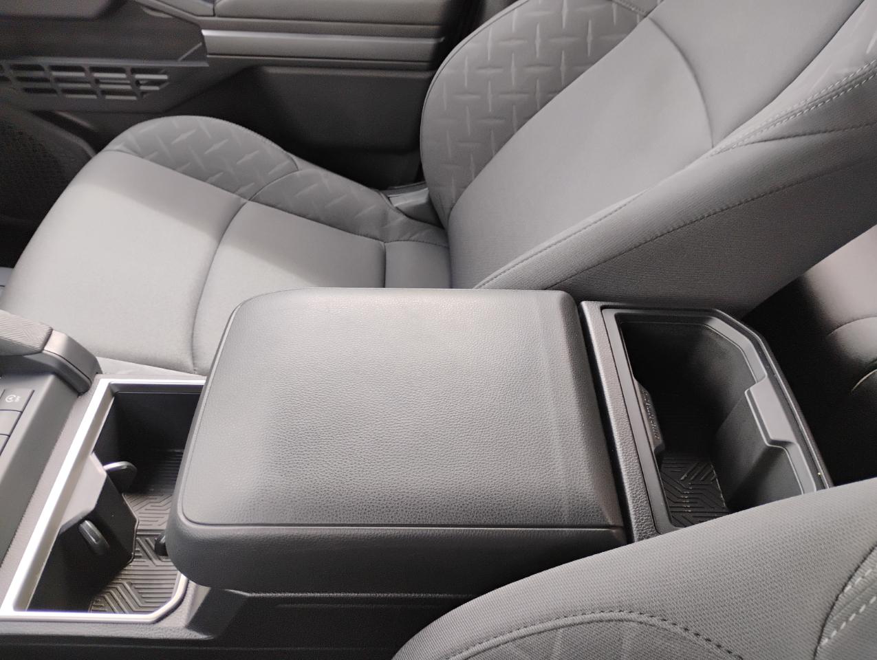 Toyota Tacoma TRD Sport Double Cab 2WD 2024