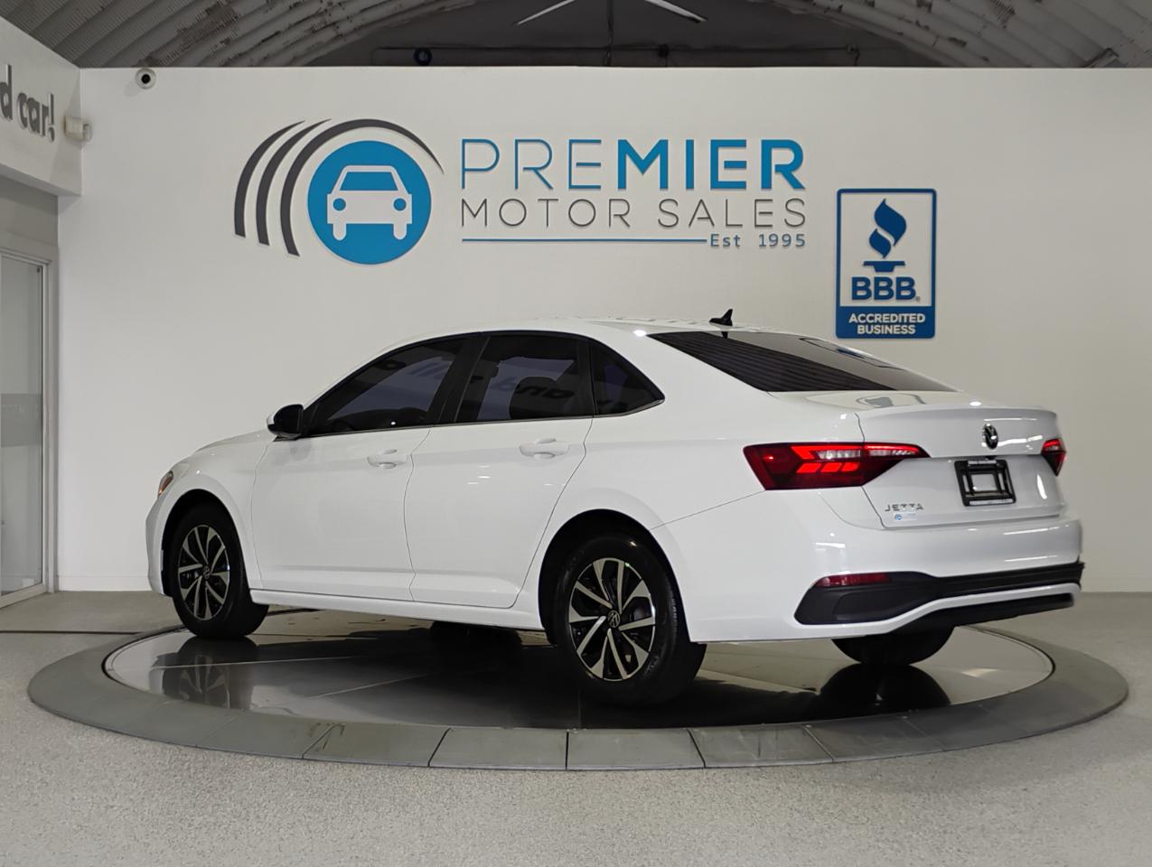 Volkswagen Jetta S 6M 2023