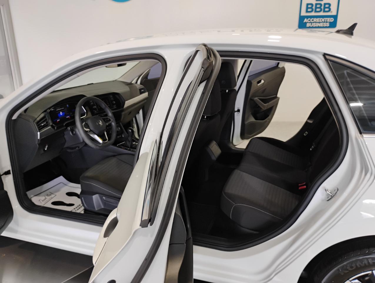 Volkswagen Jetta S 6M 2023