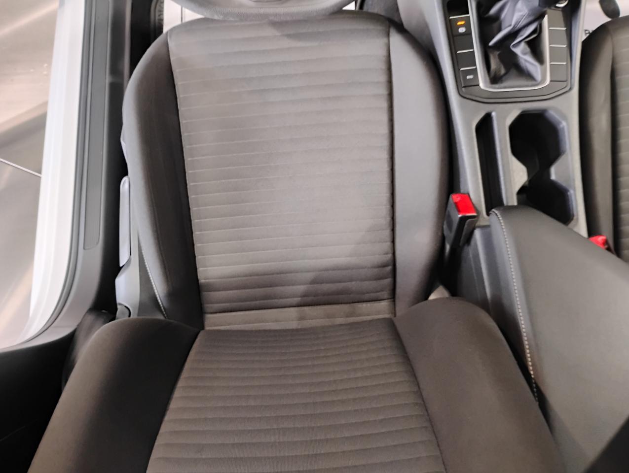 Volkswagen Jetta S 6M 2023