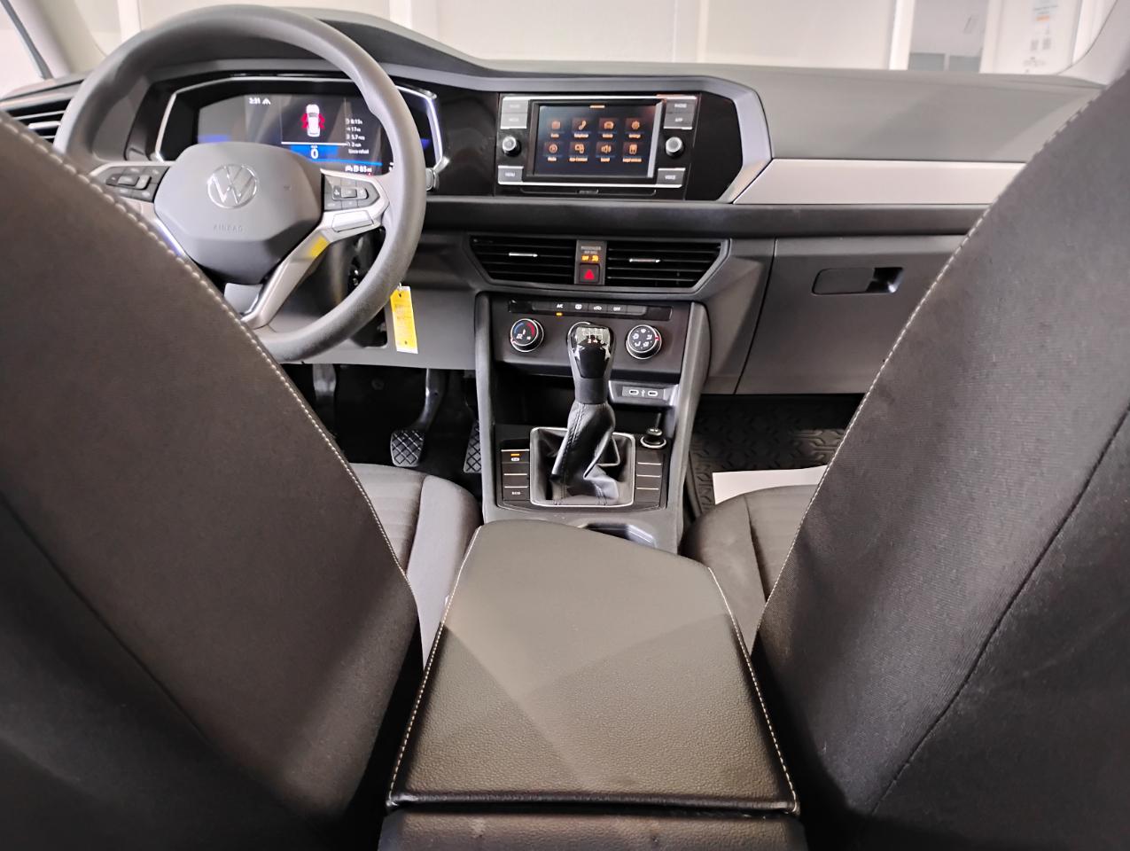 Volkswagen Jetta S 6M 2023