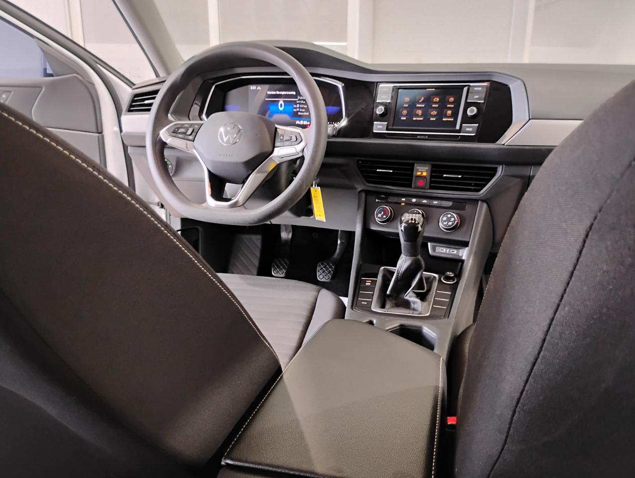 Volkswagen Jetta S 6M 2023