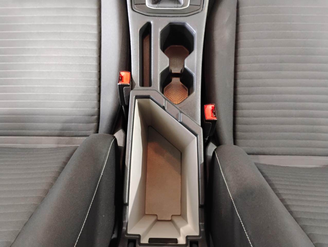 Volkswagen Jetta S 6M 2023