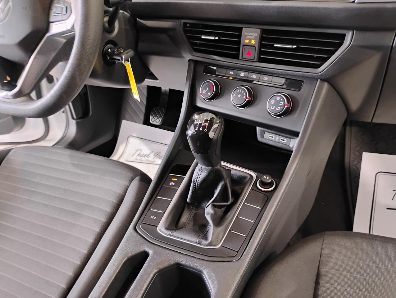 Volkswagen Jetta S 6M 2023