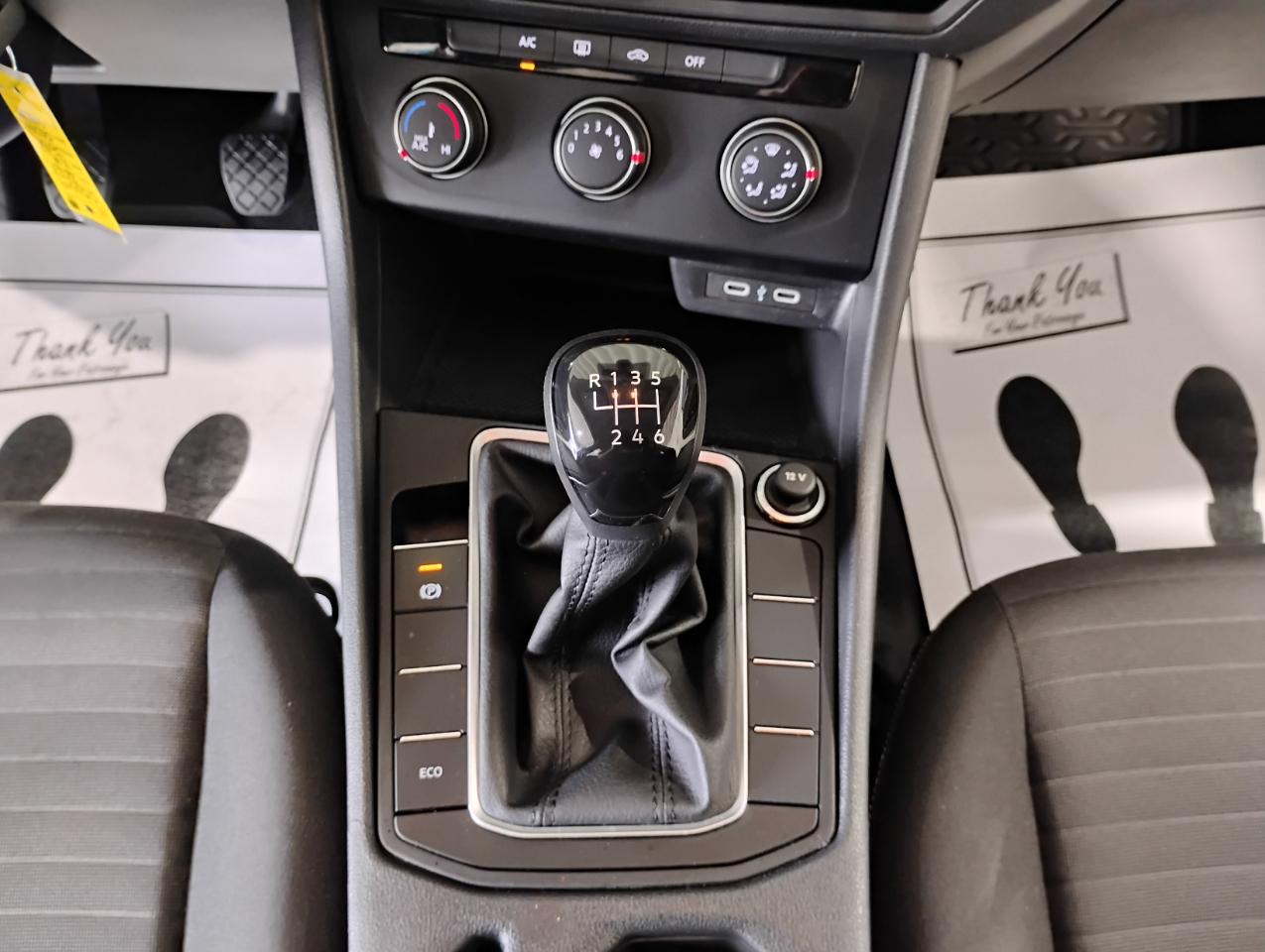 Volkswagen Jetta S 6M 2023