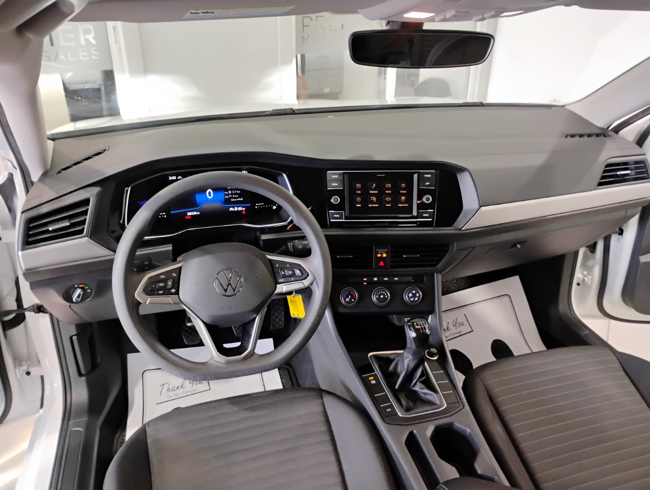 Volkswagen Jetta S 6M 2023