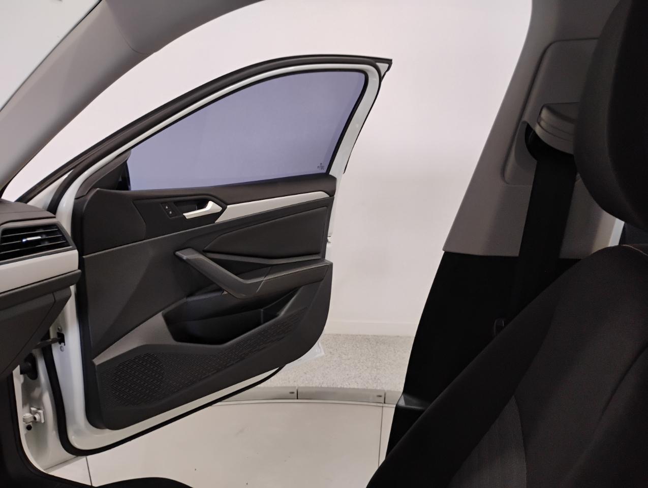 Volkswagen Jetta S 6M 2023