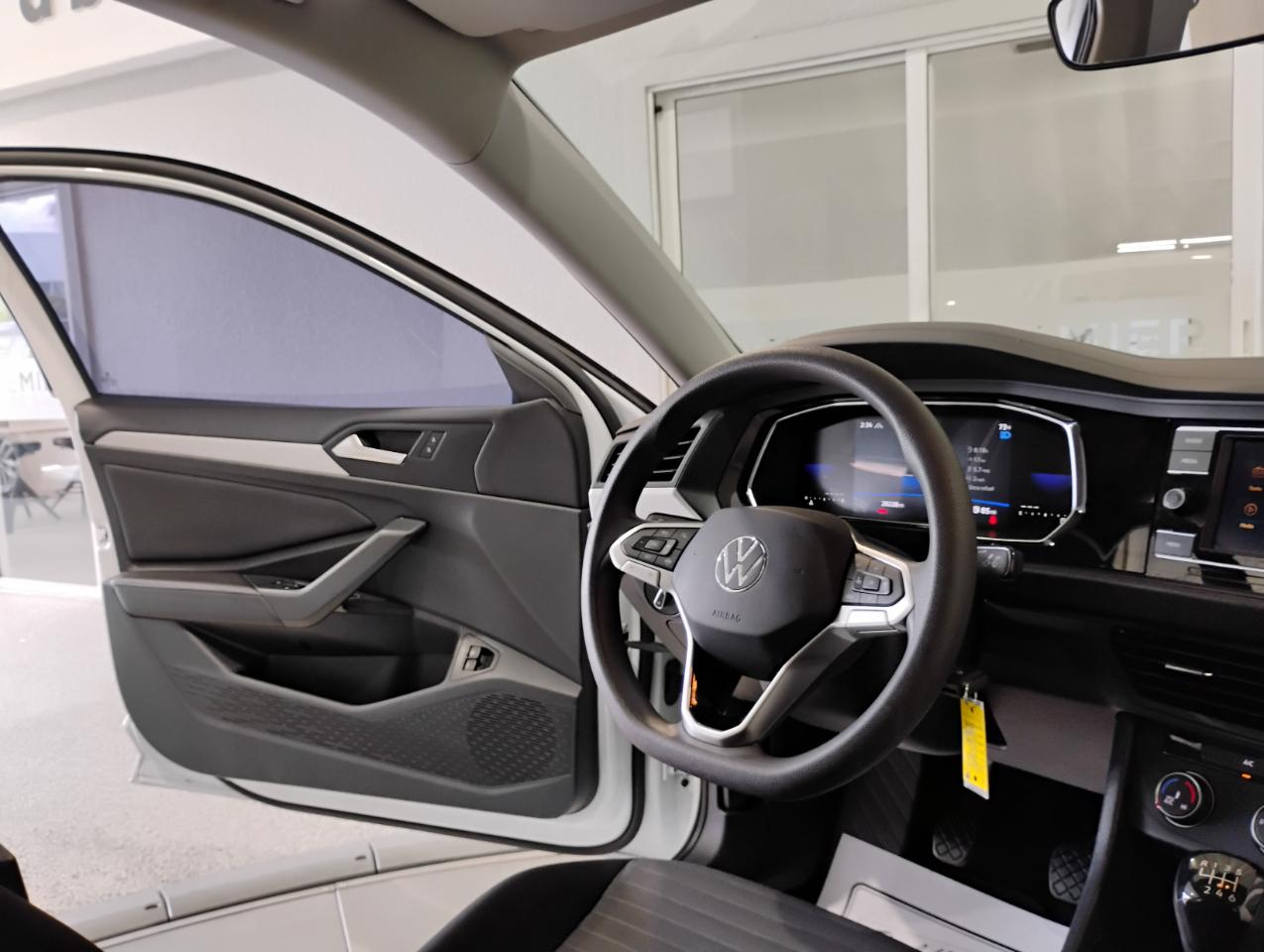 Volkswagen Jetta S 6M 2023