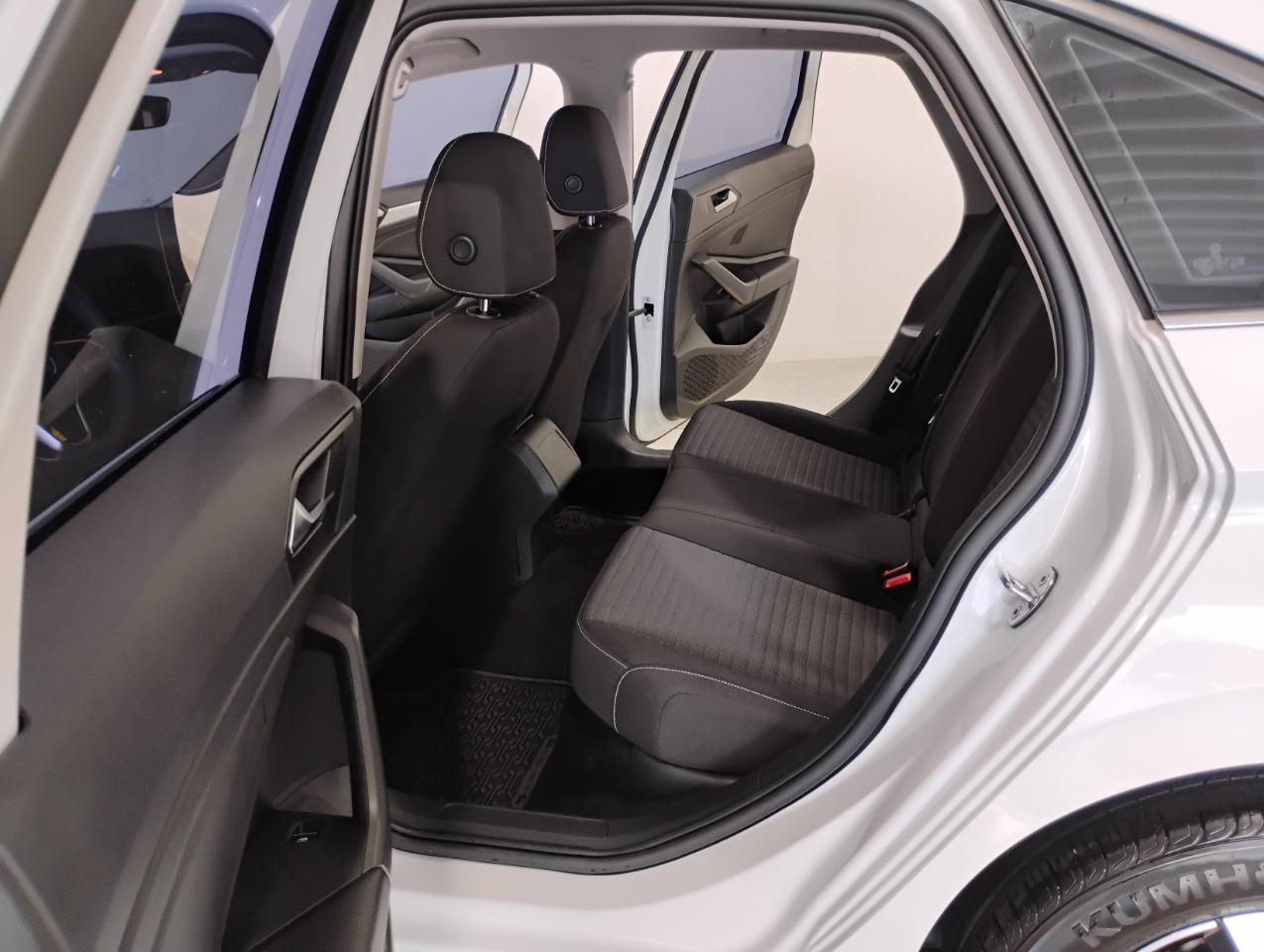 Volkswagen Jetta S 6M 2023