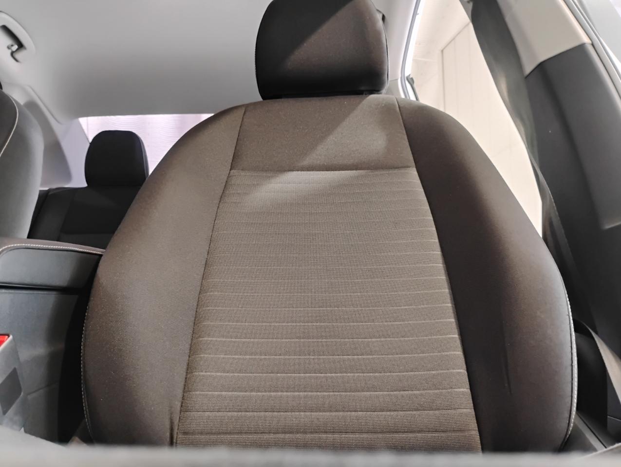 Volkswagen Jetta S 6M 2023