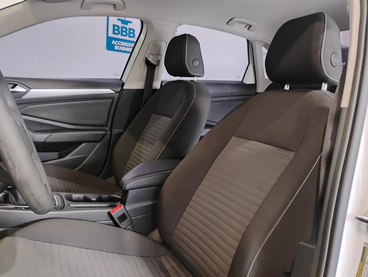 Volkswagen Jetta S 6M 2023