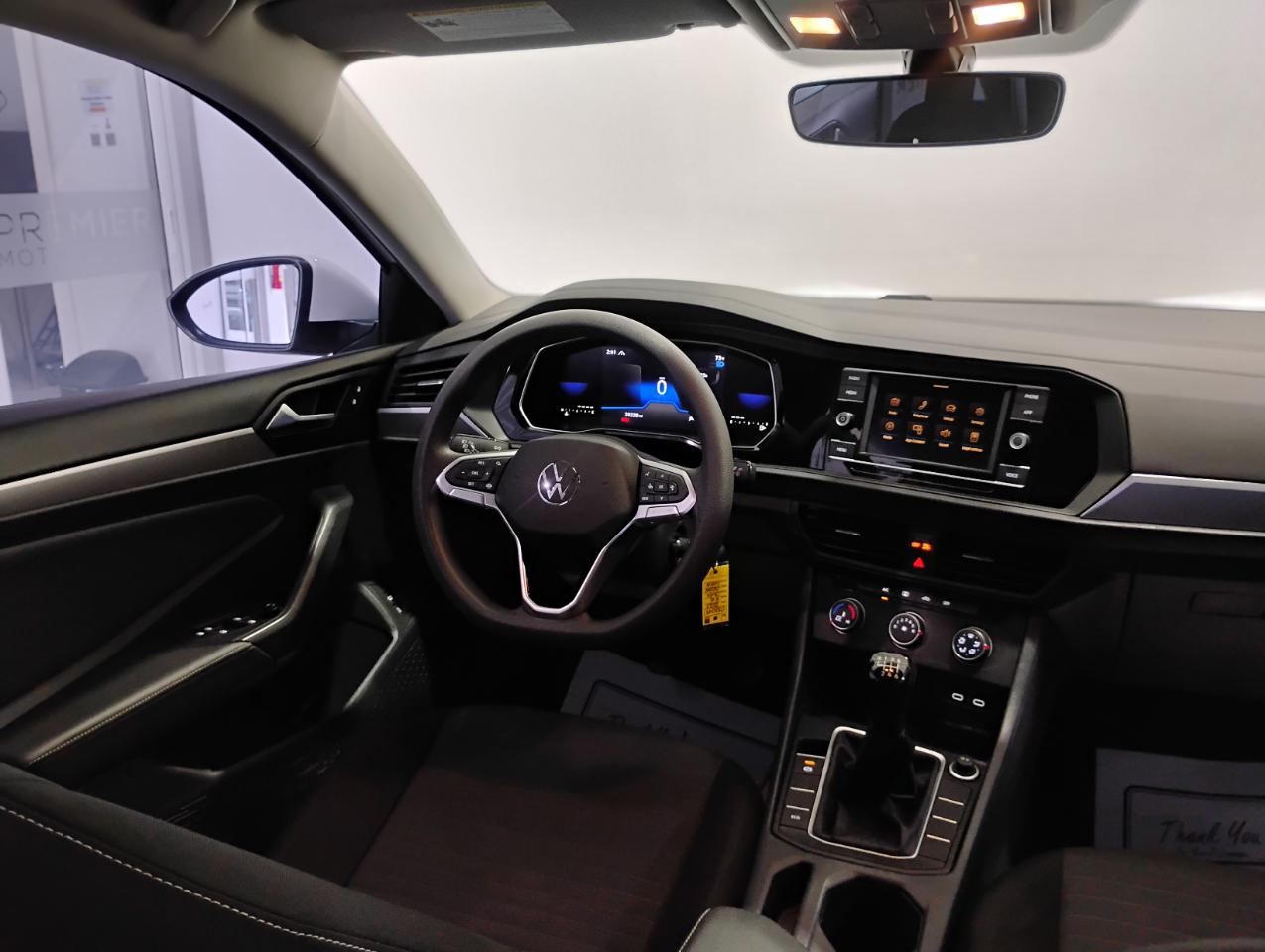 Volkswagen Jetta S 6M 2023