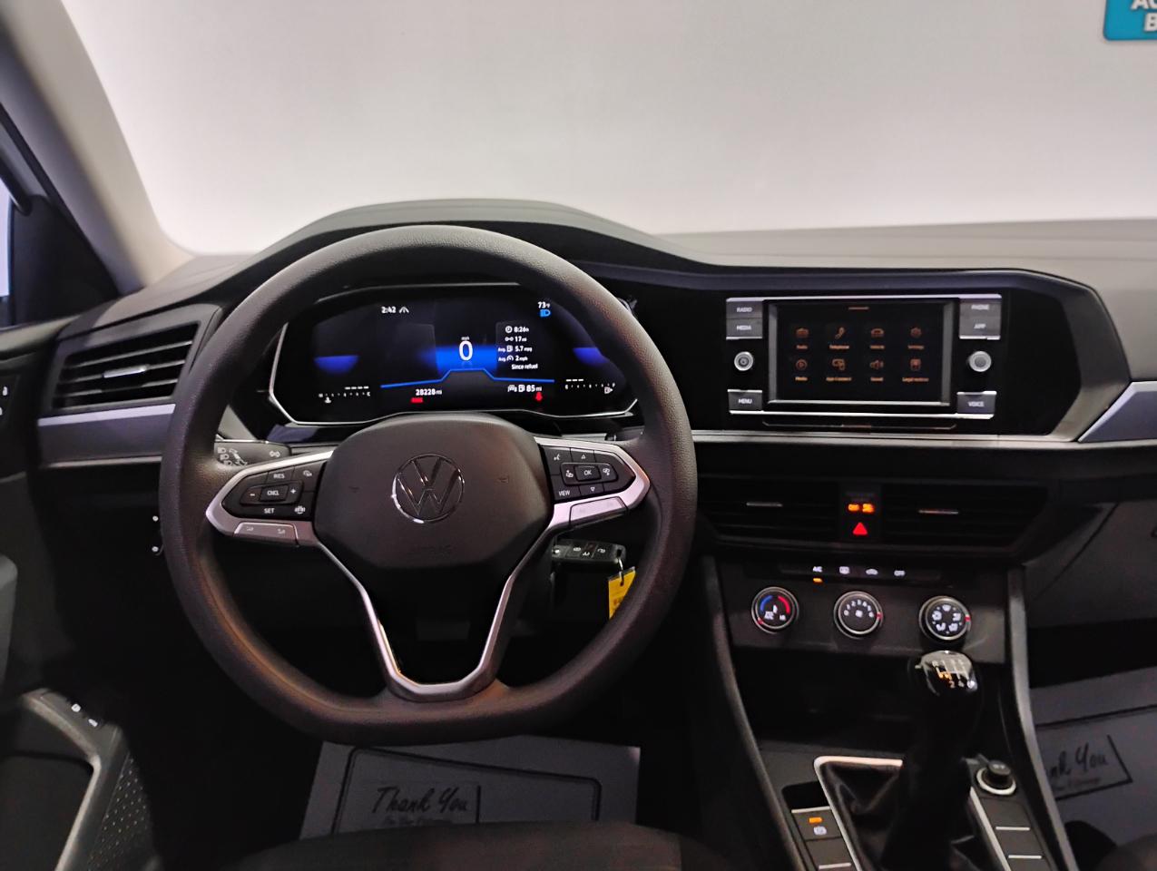 Volkswagen Jetta S 6M 2023