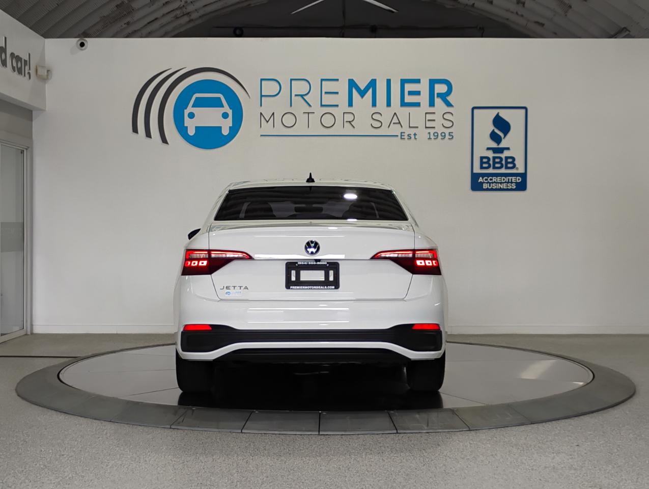 Volkswagen Jetta S 6M 2023