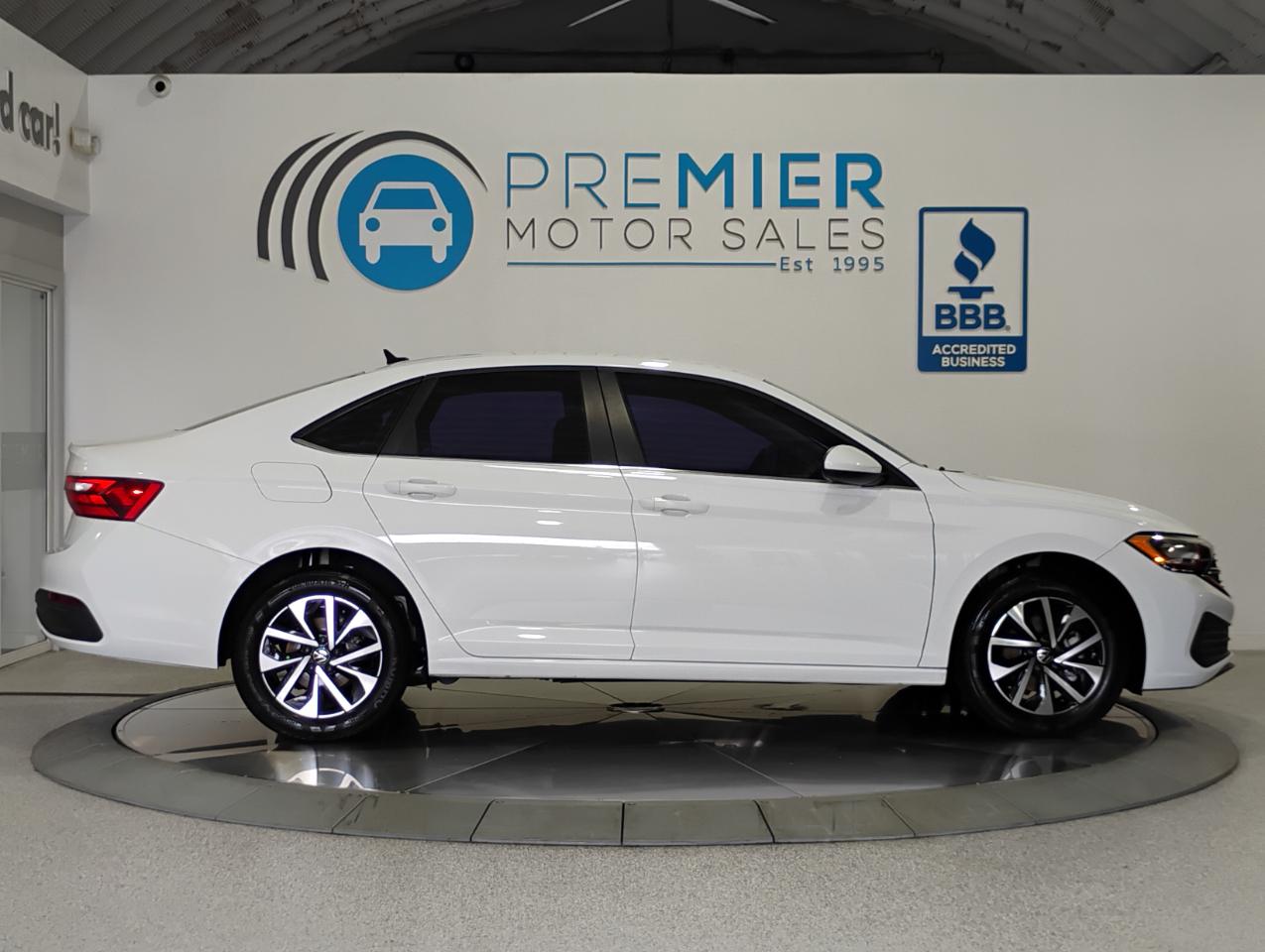 Volkswagen Jetta S 6M 2023