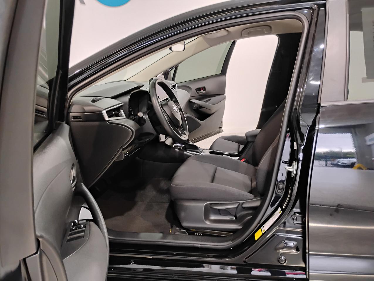 Toyota Corolla LE 2023