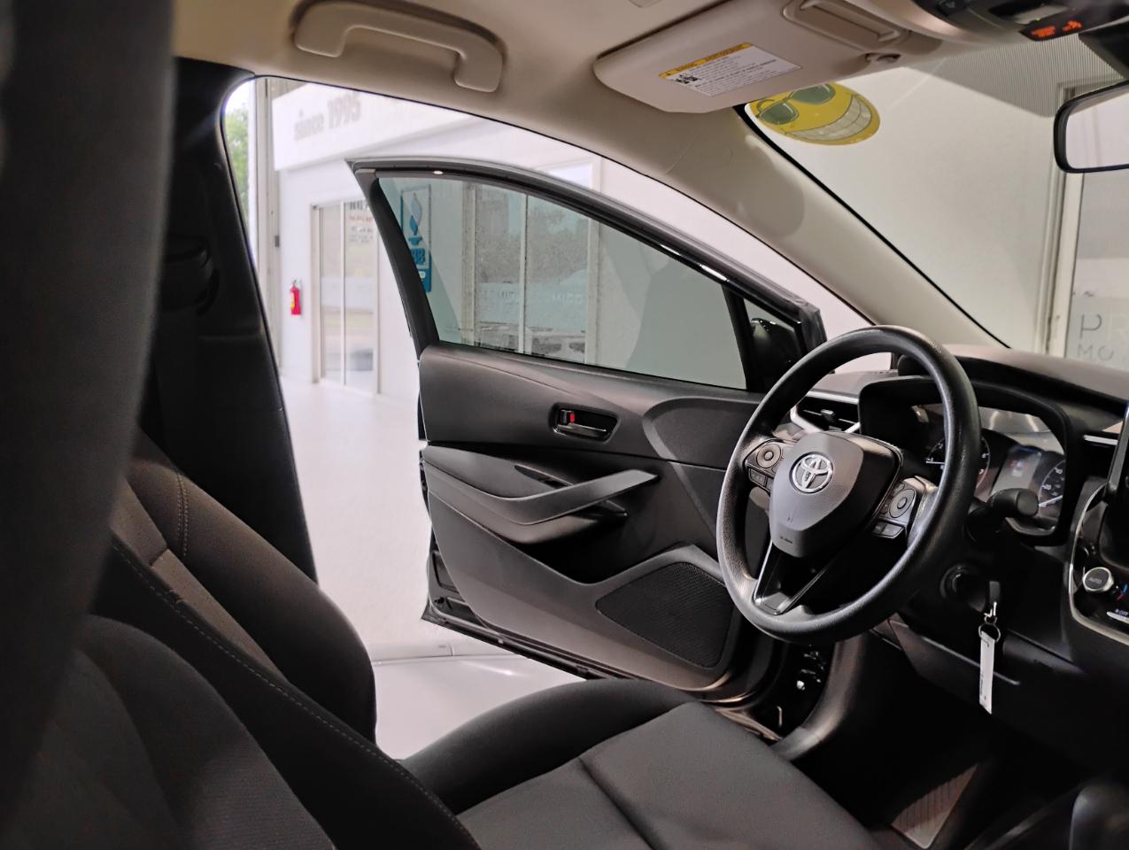 Toyota Corolla LE 2023