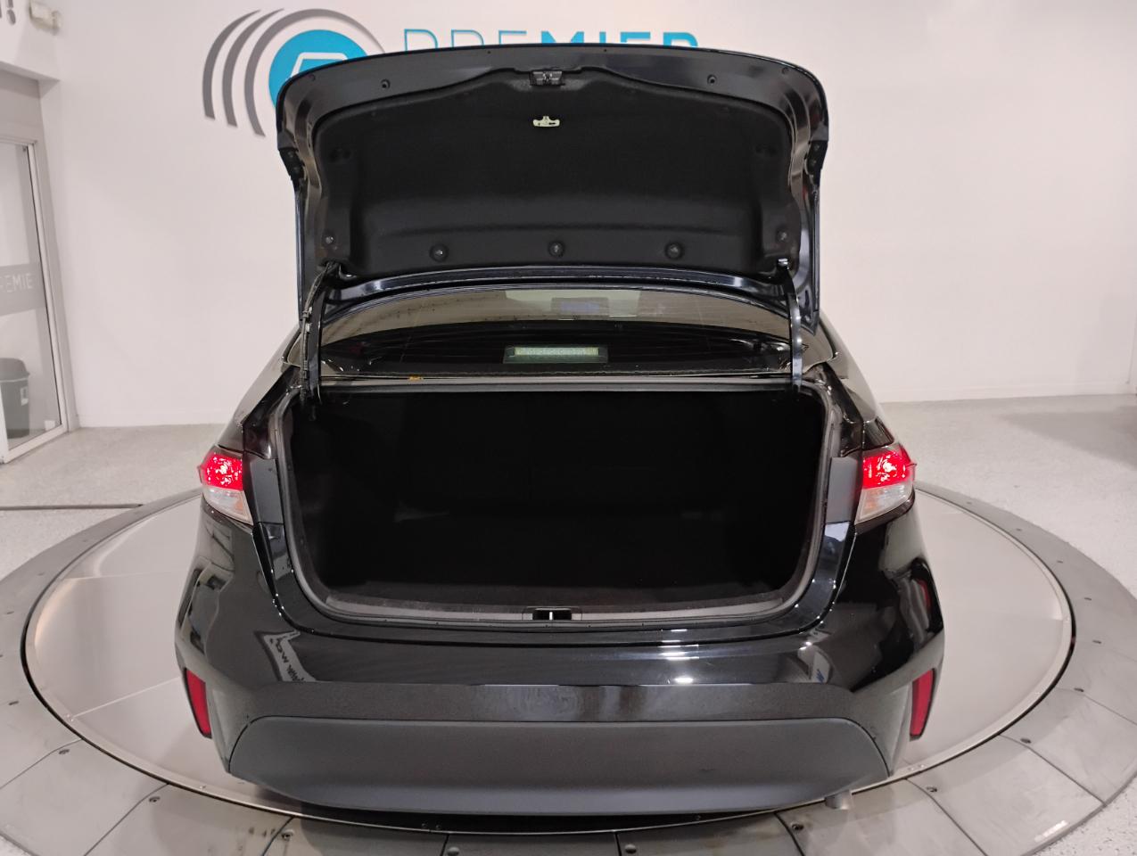 Toyota Corolla LE 2023