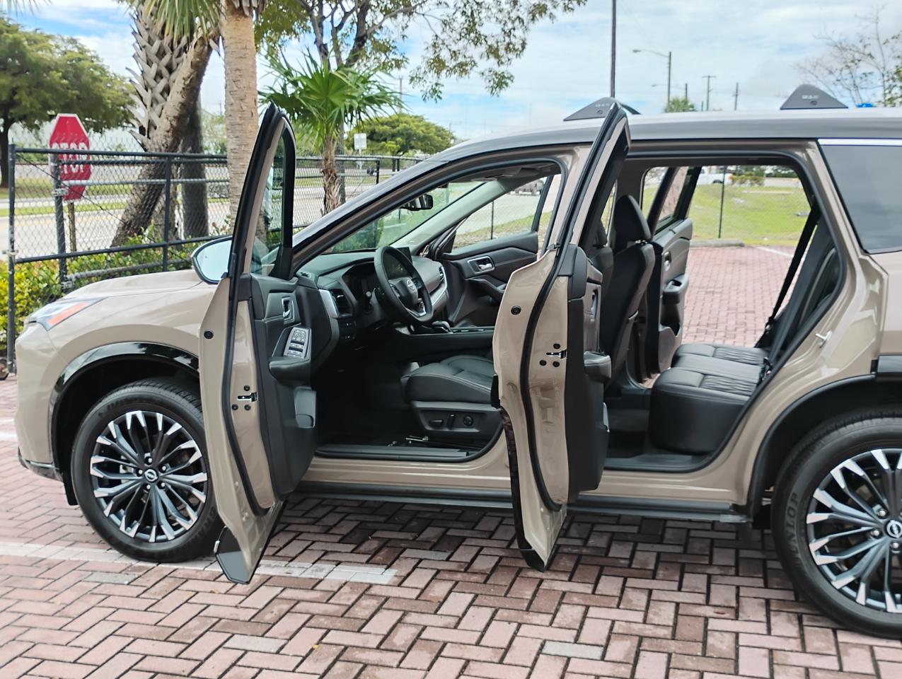 Nissan Rogue Platinum 2025