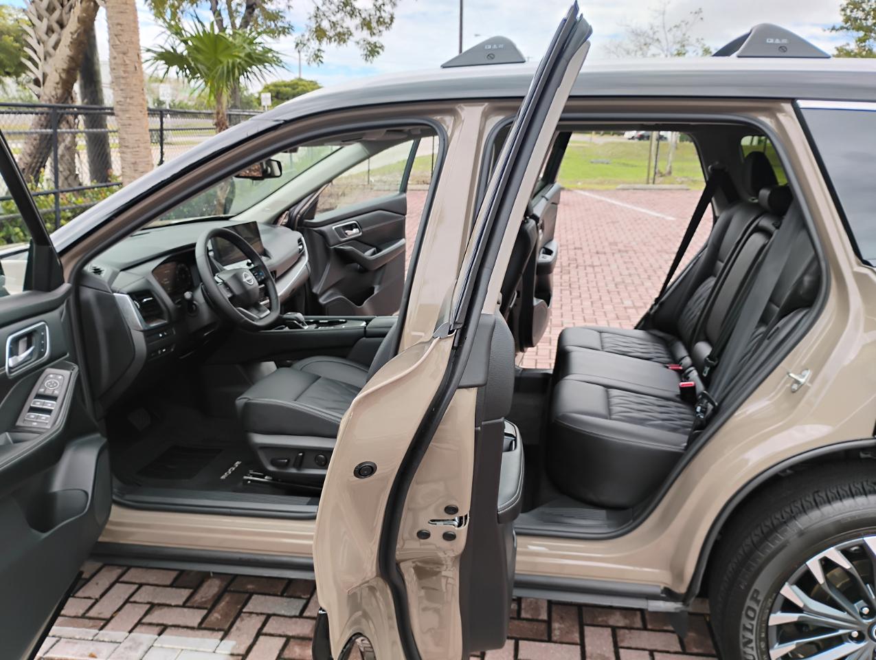 Nissan Rogue Platinum 2025