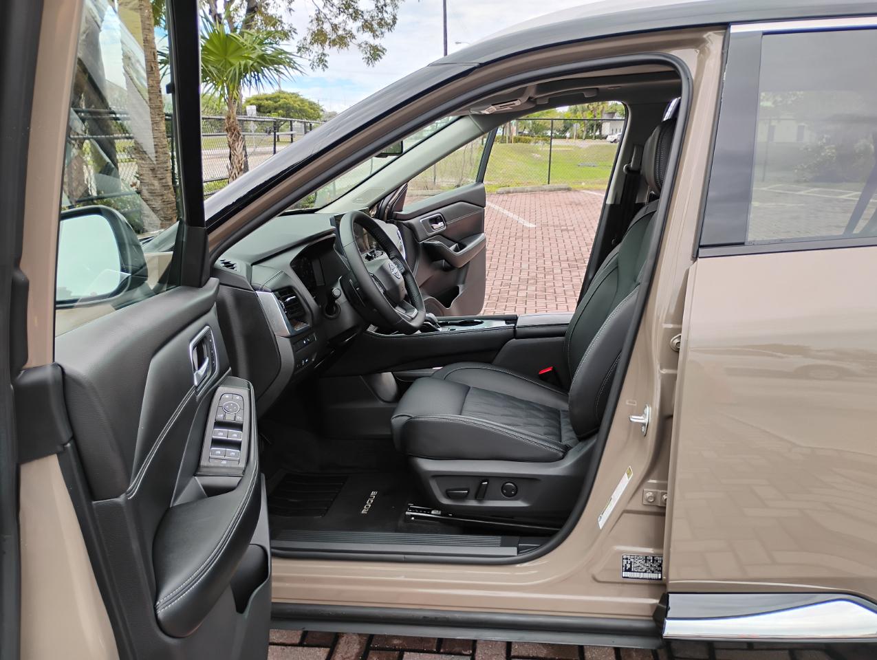 Nissan Rogue Platinum 2025