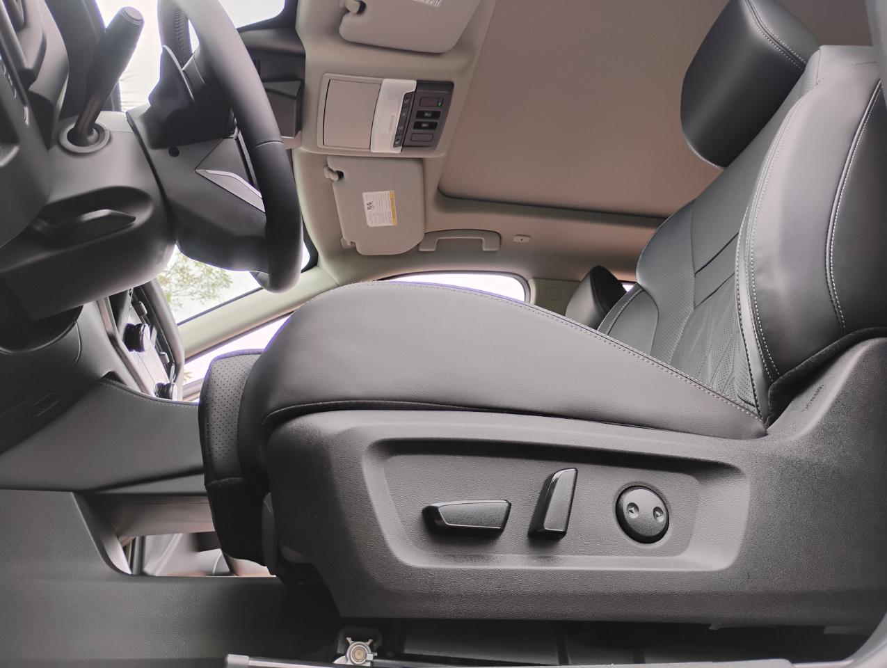 Nissan Rogue Platinum 2025